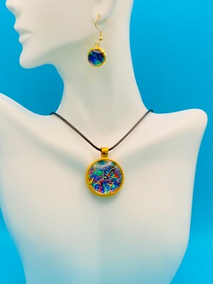 Olivine Exotic set with pendant and earring choices - image2